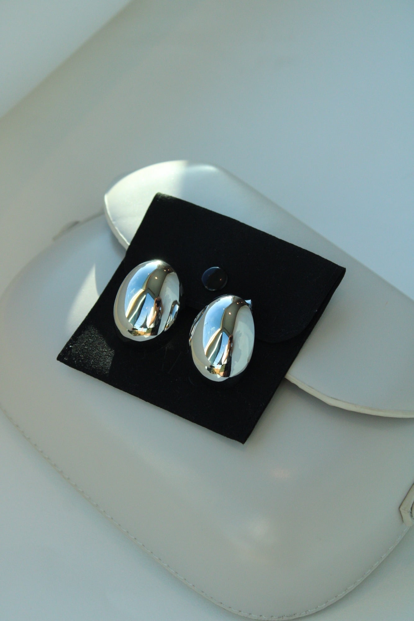 MILA SILVER EARRING